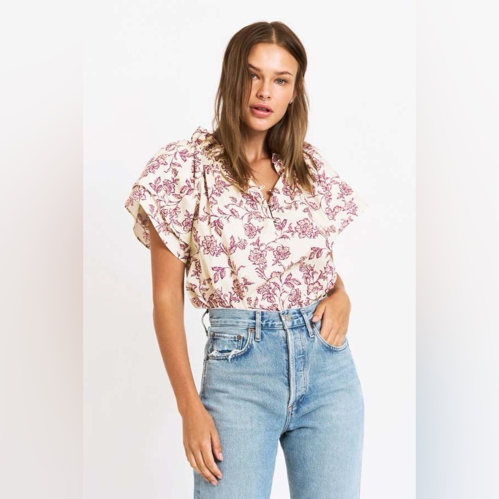Christy‎ Lynn Gigi Blouse in Raspberry Floral Medium